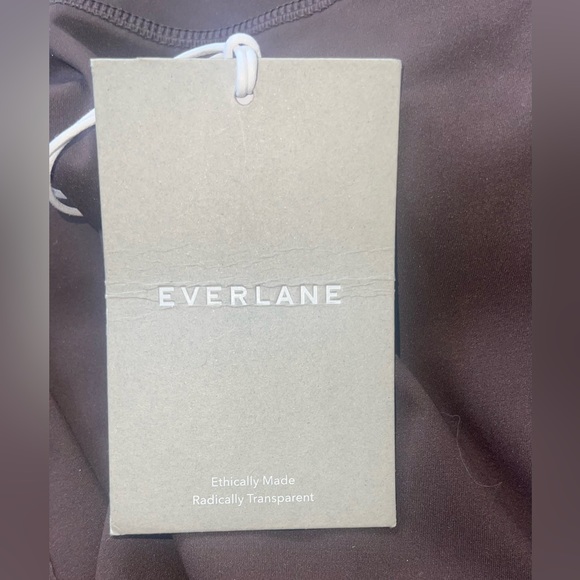 EVERLANE- Chocolate Brown Leggings Comfort and Stylish Performa leggings! - Picture 5 of 10